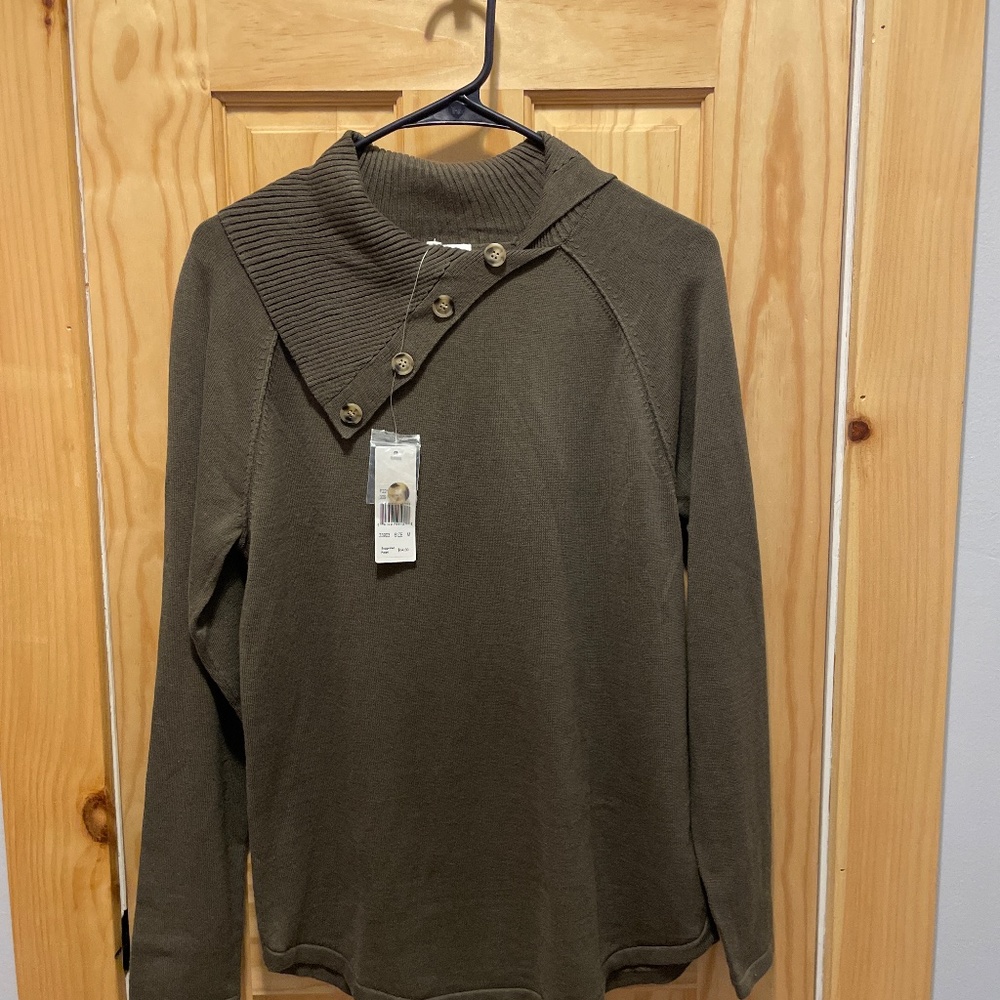Lightweight sweater